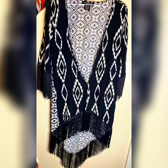 BUY OR ADD ON AS GIFT💝 Fringe Cardigan SPC🌻 - Picture 1 of 6